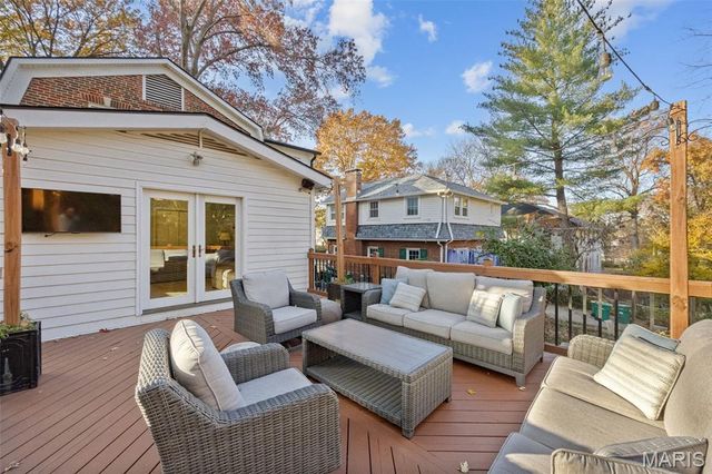 350 Rosedale Place, Webster Groves, MO 63119