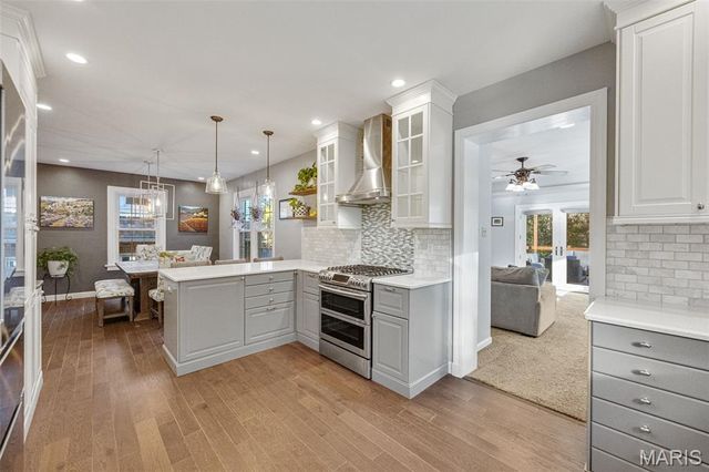 350 Rosedale Place, Webster Groves, MO 63119