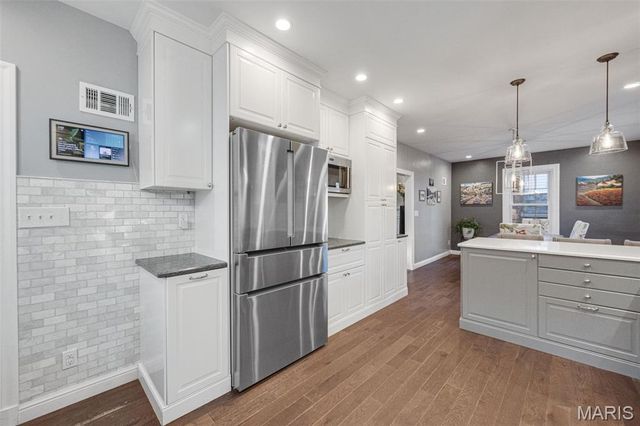 350 Rosedale Place, Webster Groves, MO 63119