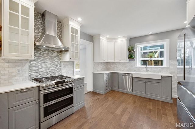 350 Rosedale Place, Webster Groves, MO 63119