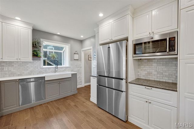 350 Rosedale Place, Webster Groves, MO 63119