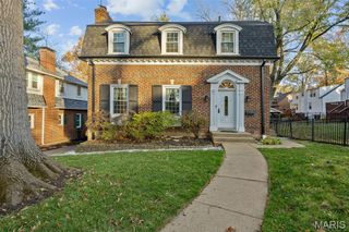 350 Rosedale Place, Webster Groves, MO 63119
