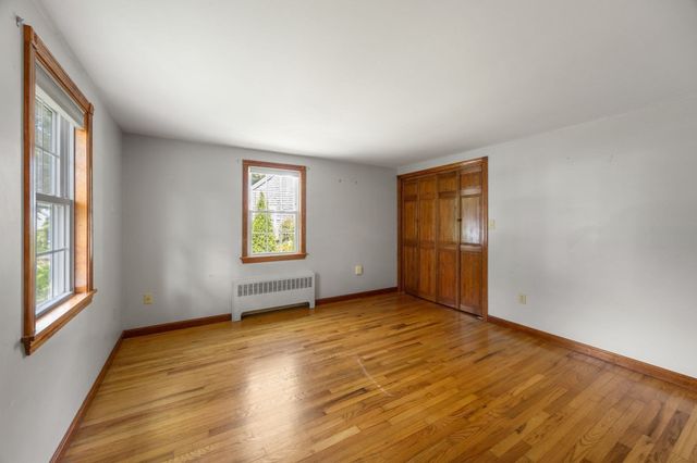87 Vidal Ave, Falmouth, MA 02536