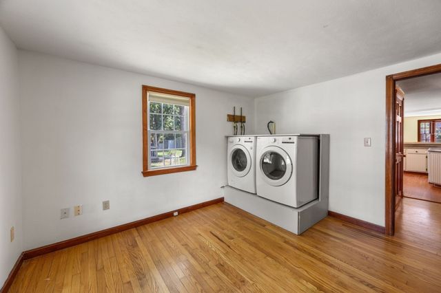 87 Vidal Ave, Falmouth, MA 02536