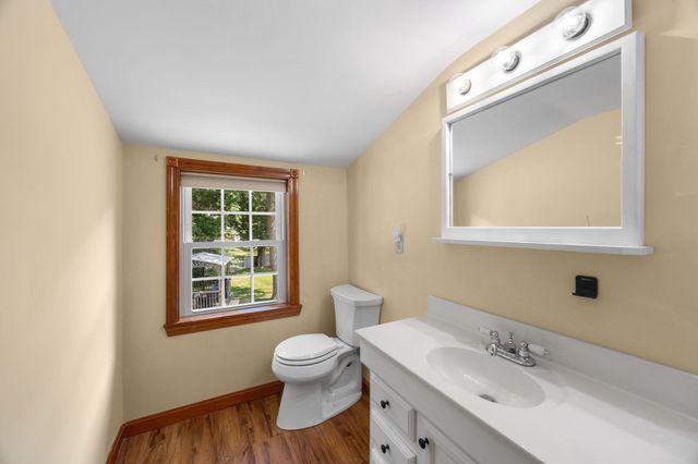 87 Vidal Ave, Falmouth, MA 02536