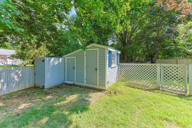 87 Vidal Ave, Falmouth, MA 02536