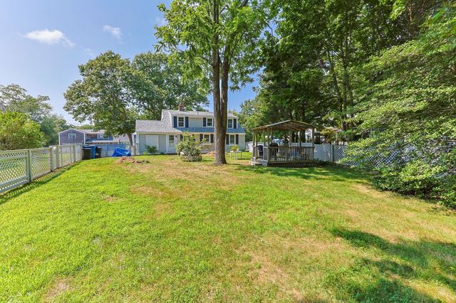 87 Vidal Ave, Falmouth, MA 02536