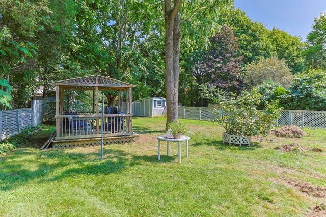 87 Vidal Ave, Falmouth, MA 02536