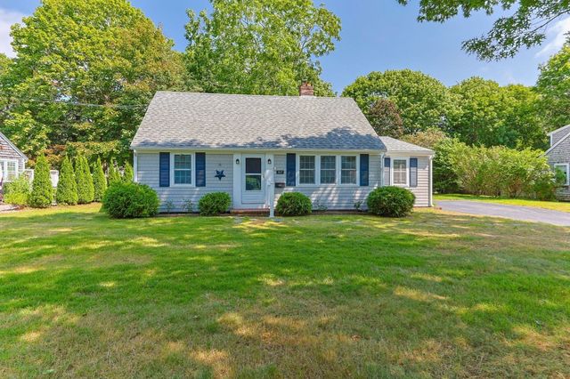 87 Vidal Ave, Falmouth, MA 02536