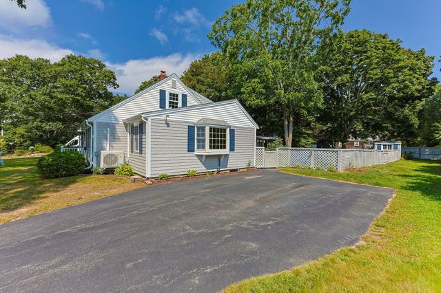 87 Vidal Ave, Falmouth, MA 02536