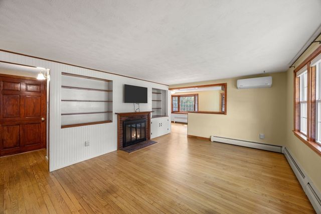 87 Vidal Ave, Falmouth, MA 02536