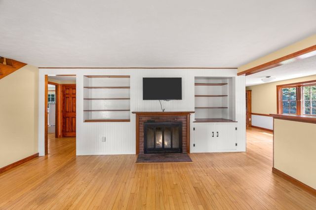 87 Vidal Ave, Falmouth, MA 02536