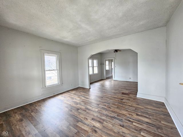1324 J Avenue, New Castle, IN 47362