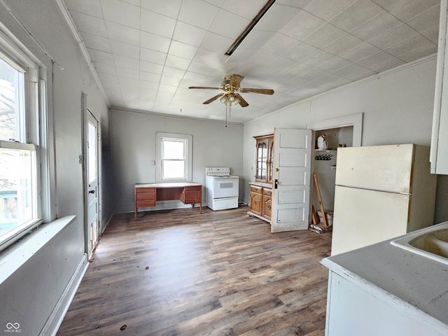 1324 J Avenue, New Castle, IN 47362