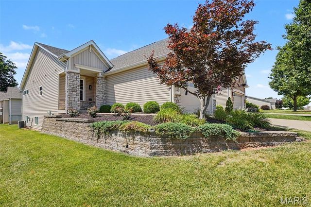 11 Thoreau Court, O'fallon, MO 63366