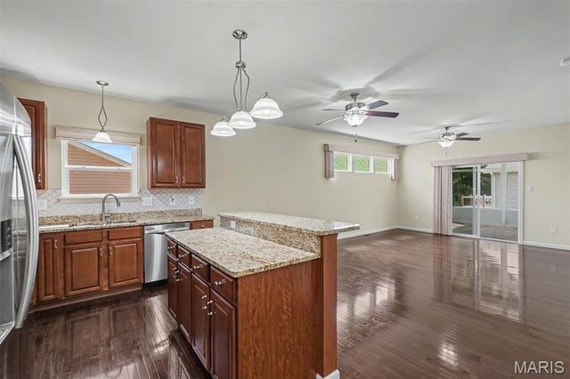 11 Thoreau Court, O'fallon, MO 63366