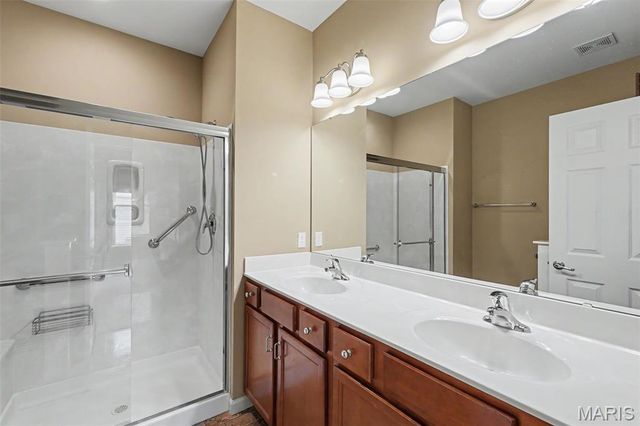 11 Thoreau Court, O'fallon, MO 63366