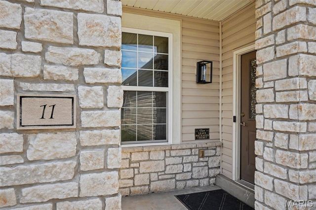 11 Thoreau Court, O'fallon, MO 63366