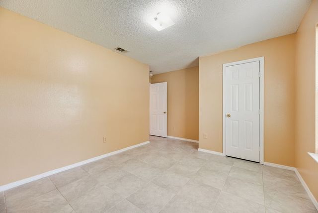 1019 Balkan Drive, Lancaster, TX 75134