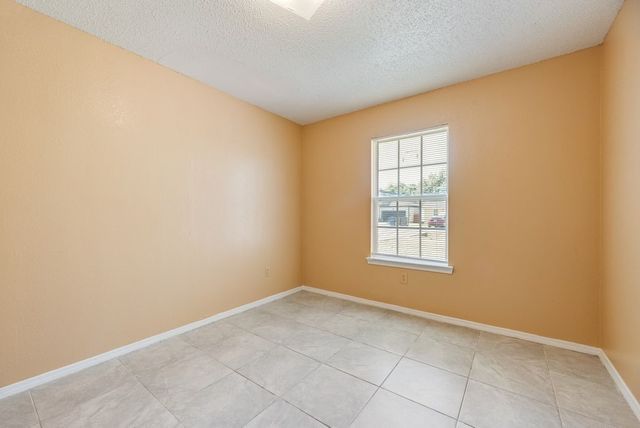 1019 Balkan Drive, Lancaster, TX 75134