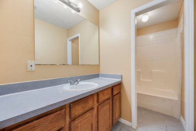 1019 Balkan Drive, Lancaster, TX 75134