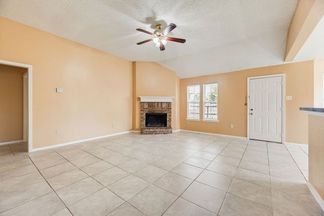 1019 Balkan Drive, Lancaster, TX 75134
