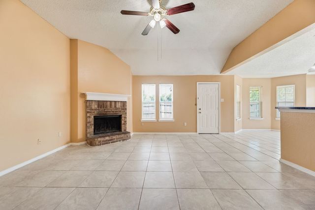 1019 Balkan Drive, Lancaster, TX 75134