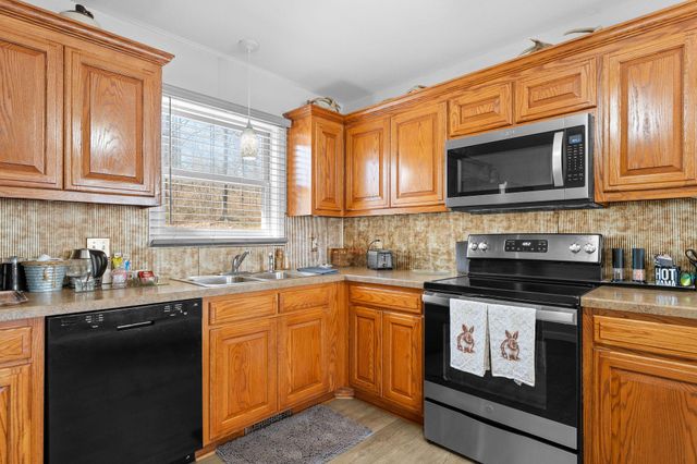 27345 Farm Road 1250, Golden, MO 65658