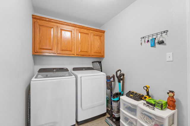 27345 Farm Road 1250, Golden, MO 65658