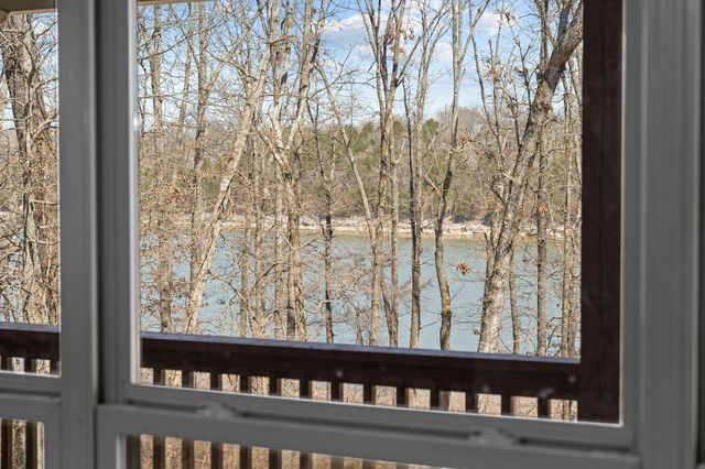 27345 Farm Road 1250, Golden, MO 65658