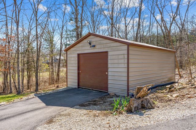 27345 Farm Road 1250, Golden, MO 65658