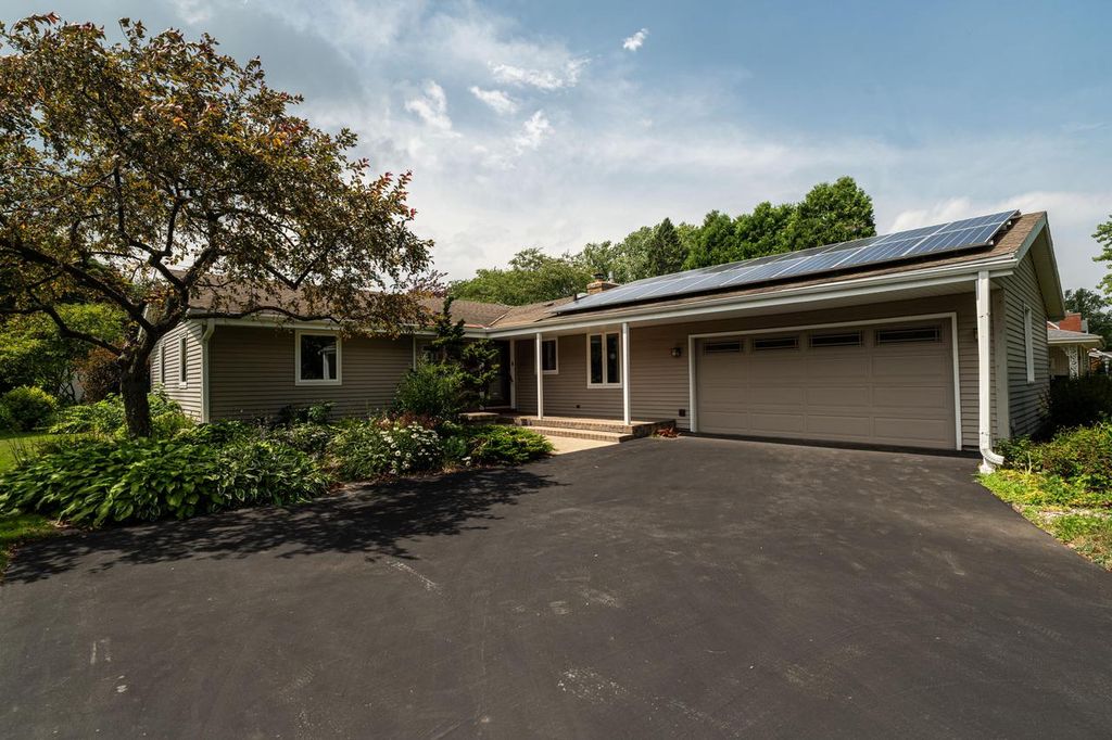 3732 Ruby AVENUE, Racine, WI 53402