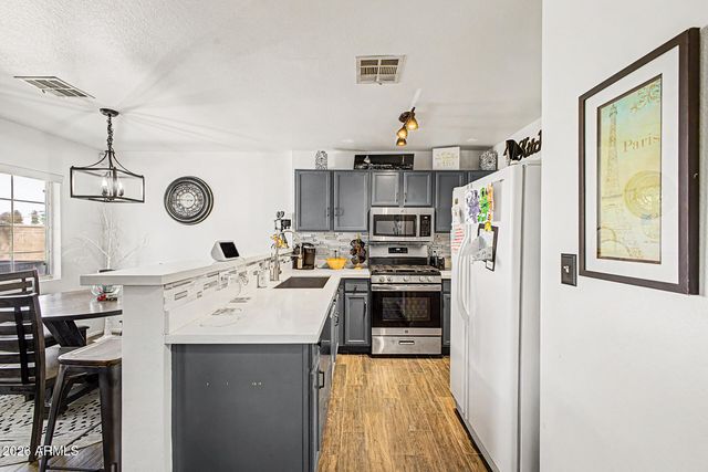 125 S 56TH Street 1, Mesa, AZ 85206