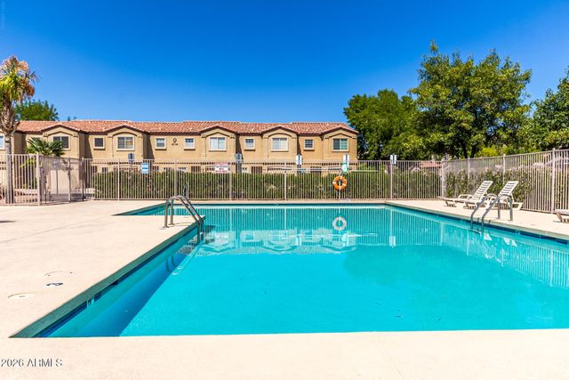 125 S 56TH Street 1, Mesa, AZ 85206