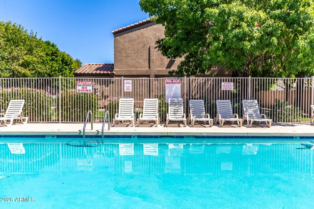 125 S 56TH Street 1, Mesa, AZ 85206