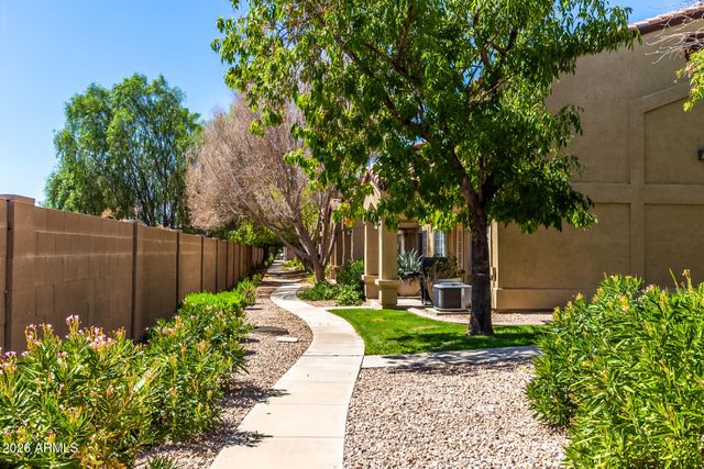 125 S 56TH Street 1, Mesa, AZ 85206