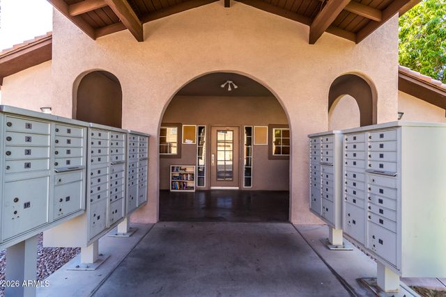 125 S 56TH Street 1, Mesa, AZ 85206