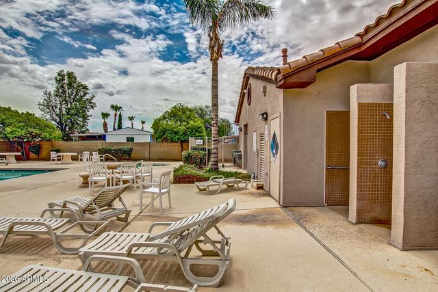 125 S 56TH Street 1, Mesa, AZ 85206