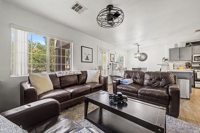 125 S 56TH Street 1, Mesa, AZ 85206