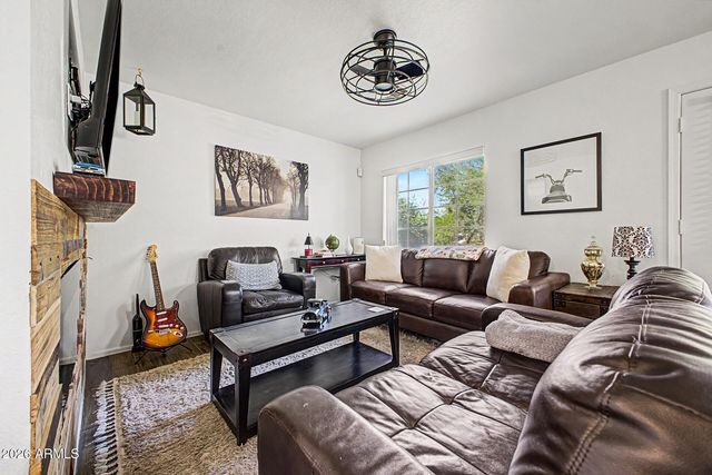 125 S 56TH Street 1, Mesa, AZ 85206