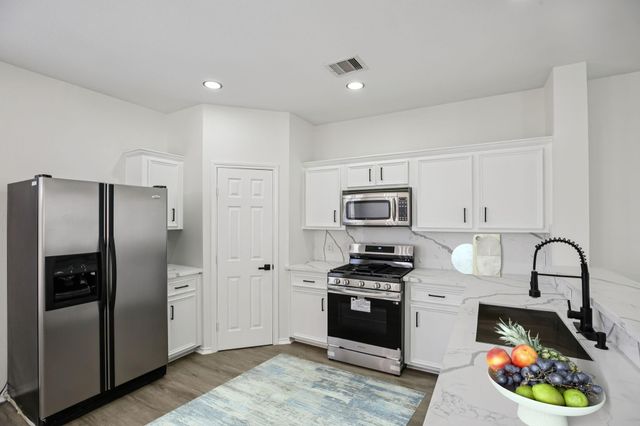 1705 Stuart Street, Houston, TX 77004