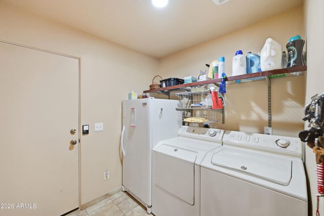 9121 W QUAIL Trail W, Queen Creek, AZ 85144