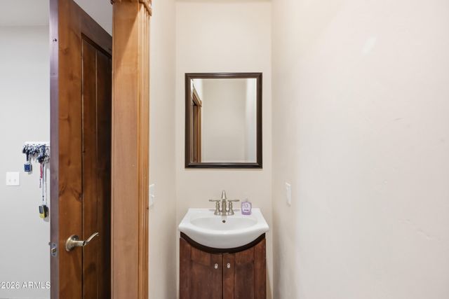 9121 W QUAIL Trail W, Queen Creek, AZ 85144