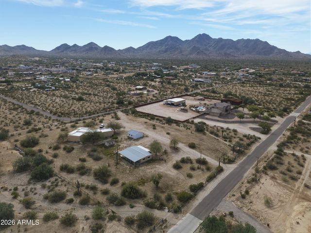 9121 W QUAIL Trail W, Queen Creek, AZ 85144