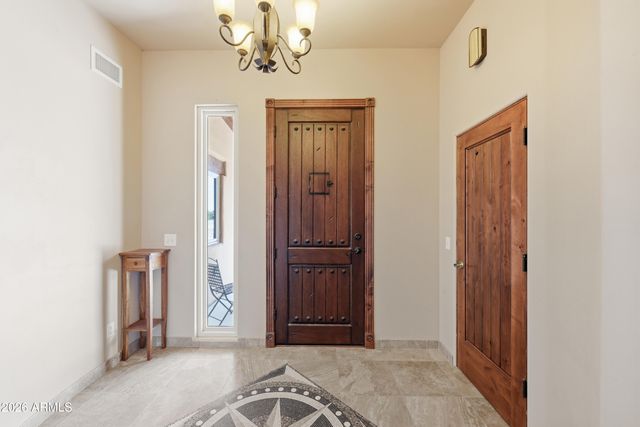 9121 W QUAIL Trail W, Queen Creek, AZ 85144