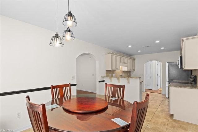 1595 Langdon Village Drive, Clemmons, NC 27012