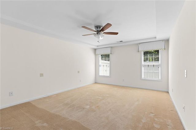1595 Langdon Village Drive, Clemmons, NC 27012