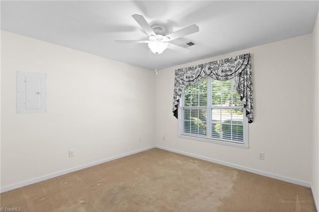 1595 Langdon Village Drive, Clemmons, NC 27012