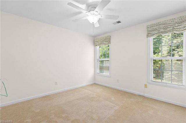 1595 Langdon Village Drive, Clemmons, NC 27012