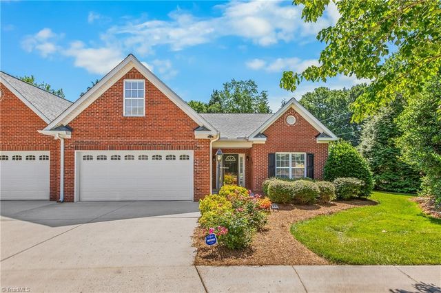 1595 Langdon Village Drive, Clemmons, NC 27012